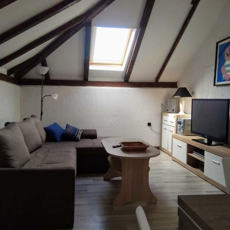Apartman Slava Tisno Esterno foto