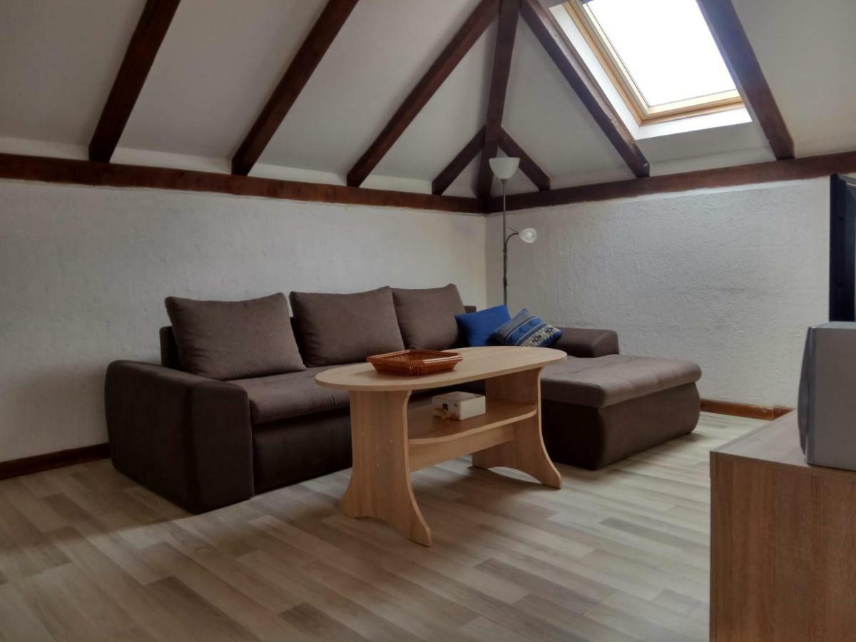 Apartman Slava Tisno Esterno foto